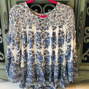 Flowy bohemian shirt